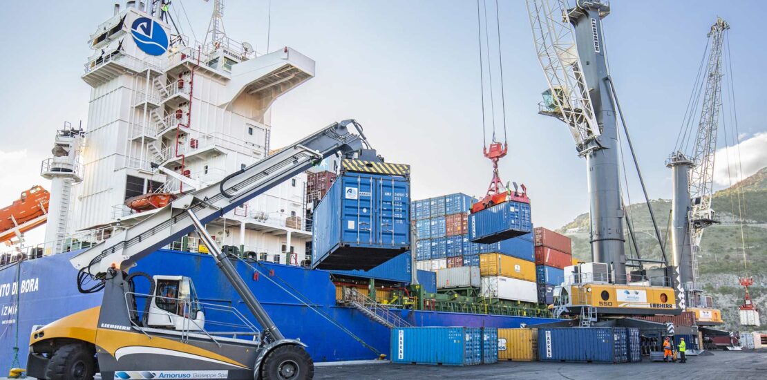 Financing equipment for seaports terminal