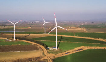 Bank financing of wind farms projects