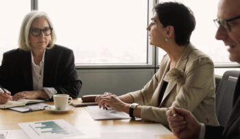 Cash flow management in projects